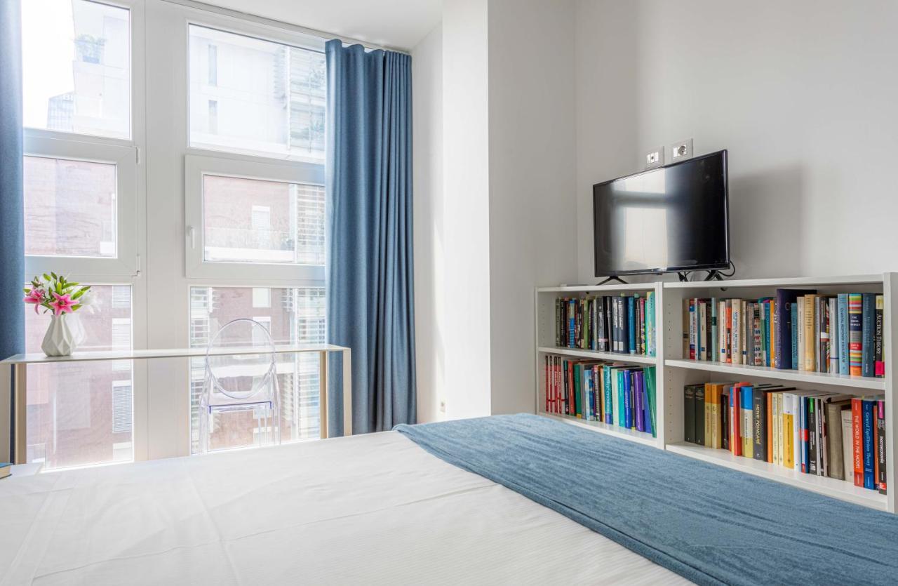 Hostmate - Milano - Pirelli 30 Suite- Porta Nuova — Photos 3